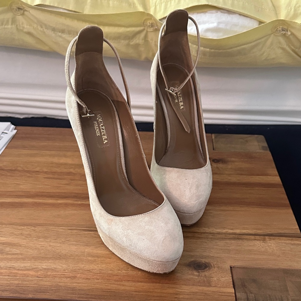Aquazzura Elegant White Platform Heels